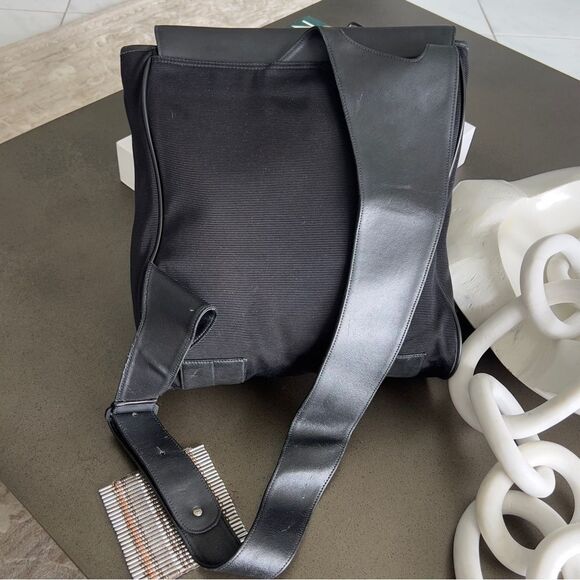 MONTBLANC Authentic Meisterstuck Black Fabric & Leather Messenger Cross Bag - Picture 6 of 16